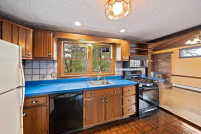 61 Belmont St, Weymouth, MA 02188 - Photo 5