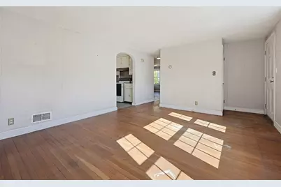2 Perham St, Bedford, MA 01730 - Photo 5