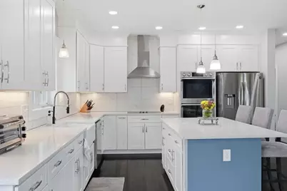 46 Grand View Ave, Lynn, MA 01904 - Photo 3