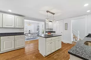 233 West St, Quincy, MA 02169 - Photo 7