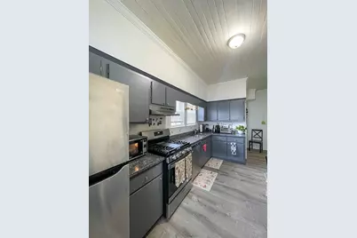 15 8th Ave, Haverhill, MA 01830 - Photo 3