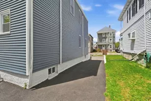 58 Willard St, New Bedford, MA 02744 - Photo 21