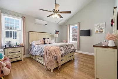 58 Willard Street, New Bedford, MA 02744 - Photo 11