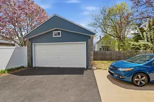 58 Willard St, New Bedford, MA 02744 - Photo 23