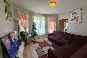 48 Acushnet Ave, Springfield, MA 01105 - Photo 11
