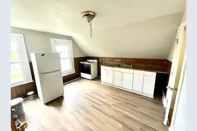 48 Acushnet Ave, Springfield, MA 01105 - Photo 17