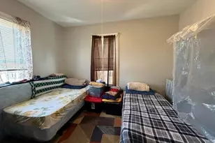 48 Acushnet Ave, Springfield, MA 01105 - Photo 9