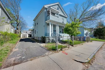 88 Tyler St, Springfield, MA 01109 - Photo 3