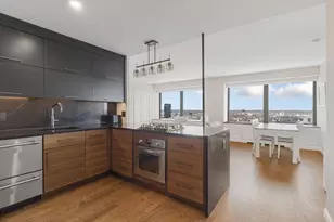 85 E India Row, Boston, MA 02110 - Photo 1