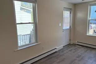 28 Lewis St, Everett, MA 02149 - Photo 5