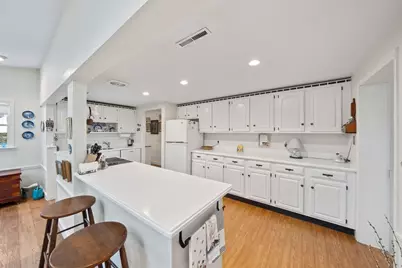 11 Old Country Way, Weymouth, MA 02188 - Photo 3