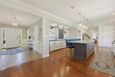 34 Russett Ln, Melrose, MA 02176 - Photo 3