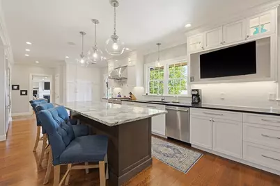 34 Russett Ln, Melrose, MA 02176 - Photo 5