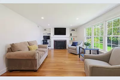34 Russett Ln, Melrose, MA 02176 - Photo 13