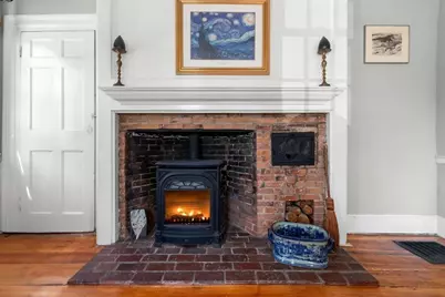 21 Purchase St, Newburyport, MA 01950 - Photo 11