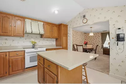 121 Wood Street, Fall River, MA 02721 - Photo 17