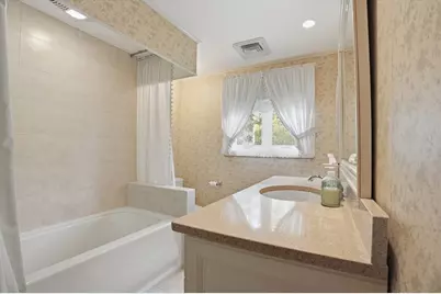121 Wood Street, Fall River, MA 02721 - Photo 35