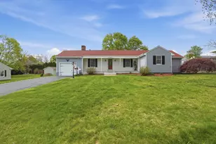 121 Wood St, Fall River, MA 02721 - Photo 3