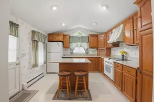 121 Wood St, Fall River, MA 02721 - Photo 15