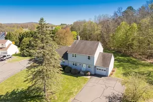 6 Duncan Dr, Deerfield, MA 01373 - Photo 3