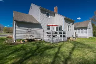 6 Duncan Dr, Deerfield, MA 01373 - Photo 5