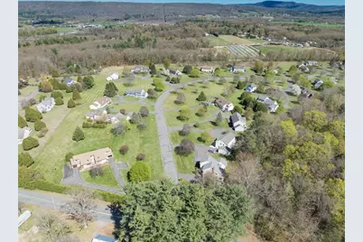 6 Duncan Dr #B, Deerfield, MA 01373 - Photo 29
