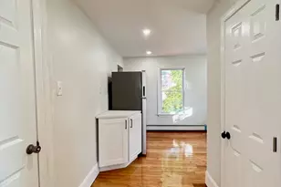 27 Barry St, Boston, MA 02129 - Photo 5