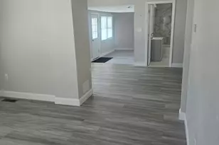 192 Hildreth St, Lowell, MA 01850 - Photo 5
