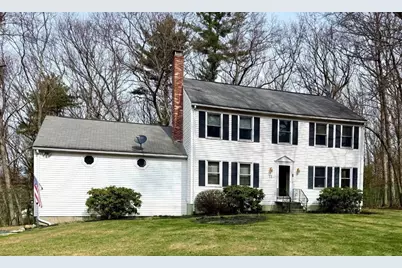 11 Quail Run Rd, Bellingham, MA 02019 - Photo 1