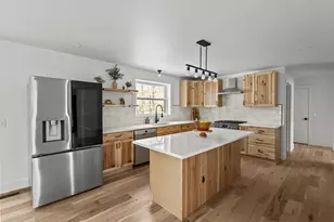 130 S E Main St, Douglas, MA 01516 - Photo 11