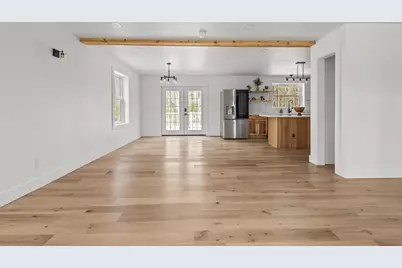 130 SE Main St, Douglas, MA 01516 - Photo 9