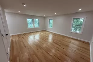 10 Banks St, Brockton, MA 02302 - Photo 15