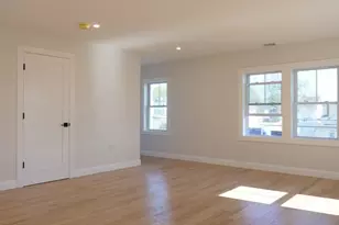 10 Banks St, Brockton, MA 02302 - Photo 15