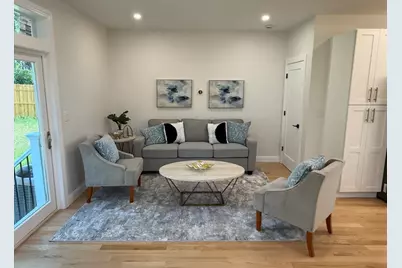 10 Banks St, Brockton, MA 02302 - Photo 5
