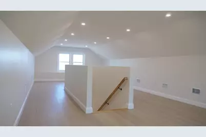 10 Banks St, Brockton, MA 02302 - Photo 19