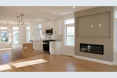 10 Banks St, Brockton, MA 02302 - Photo 3