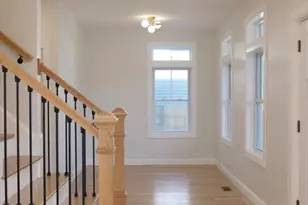 10 Banks St, Brockton, MA 02302 - Photo 5