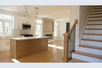 10 Banks St, Brockton, MA 02302 - Photo 3