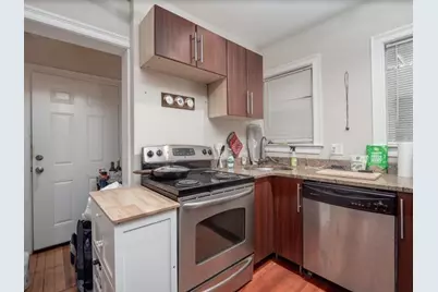 97 College Ave #5, Somerville, MA 02144 - Photo 5