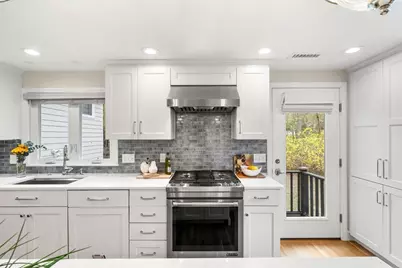 24 West Parish Drive, Andover, MA 01810 - Photo 5