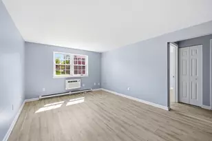 8 Maple Crest Cir, Holyoke, MA 01040 - Photo 15