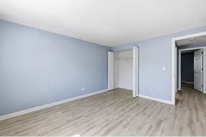 8 Maple Crest Cir #C, Holyoke, MA 01040 - Photo 5