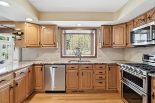 52 Shirley St, Wilbraham, MA 01095 - Photo 11