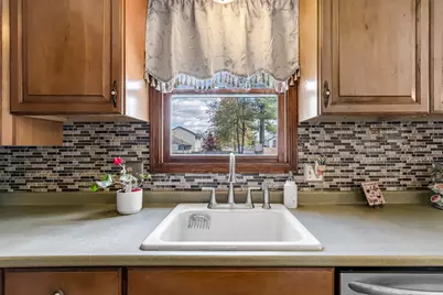 269 Morton St, Springfield, MA 01119 - Photo 21