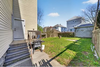 128 Mott St, New Bedford, MA 02744 - Photo 5