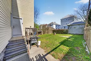 128 Mott St, New Bedford, MA 02744 - Photo 5