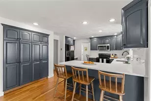 4 Greybirch Rd, Andover, MA 01810 - Photo 5