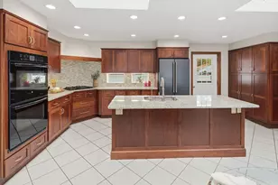 1 Bay View Dr, Shrewsbury, MA 01545 - Photo 11