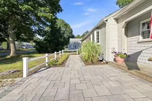 53 Hadrada Ln, Barnstable, MA 02632 - Photo 3