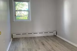 86 Hunter St, Fall River, MA 02721 - Photo 3